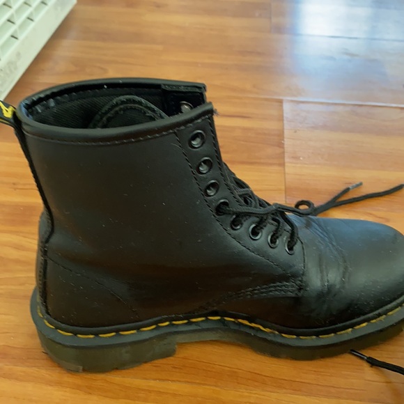 SOLD !Dr. AirWair Martens - Picture 5 of 7